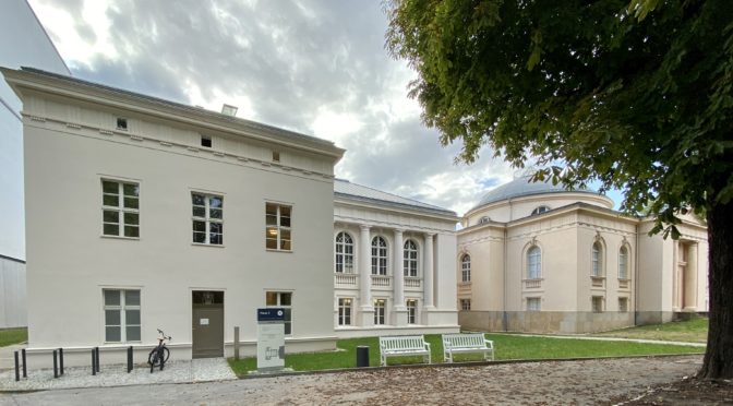HZK - Haus 3: Vorderseite
