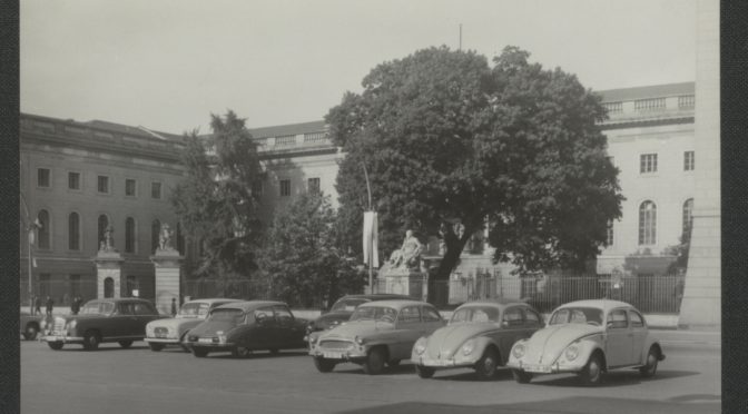Bild_8_Unigebaeude_1960er